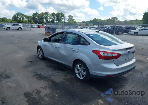 2014 Ford Focus Se z USA, uszkodzony, nr VIN 1FADP3F28EL382782